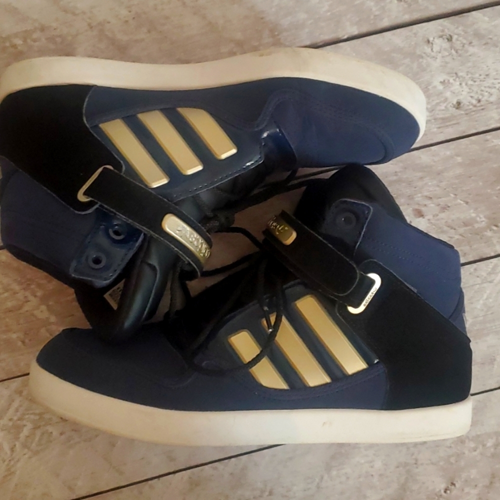 Adidas Originals AR 2.0 Navy and Silver Mid tops Size 7.5